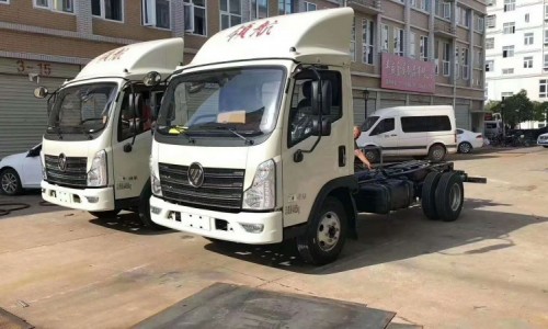 藍(lán)牌福田時代冷藏車 