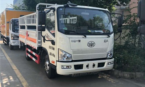 4.1米解放氣瓶運(yùn)輸車(chē) 