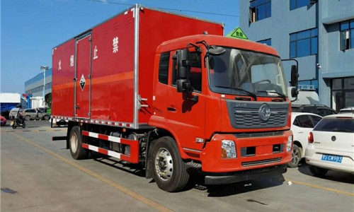 東風(fēng)天錦6.2米腐蝕性物品運(yùn)輸車(chē) 