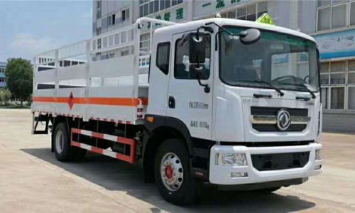 東風(fēng)多利卡D9氣瓶運(yùn)輸車(chē) 