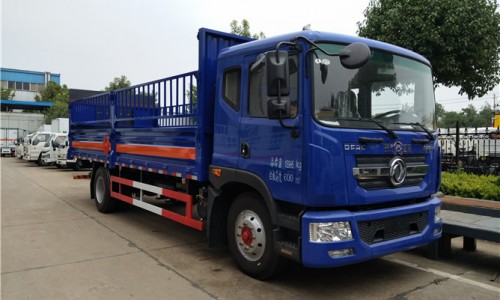 10噸東風倉欄氣瓶運輸車 