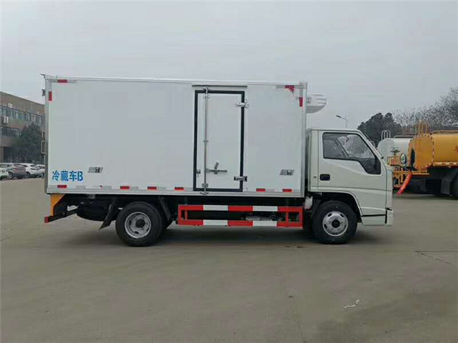 冷藏車價格.jpg