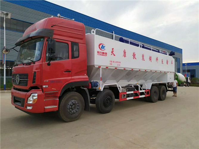 散裝飼料運(yùn)輸車(chē).jpg