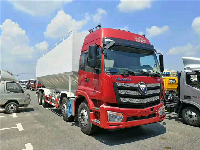 散裝飼料運(yùn)輸車價格.jpg