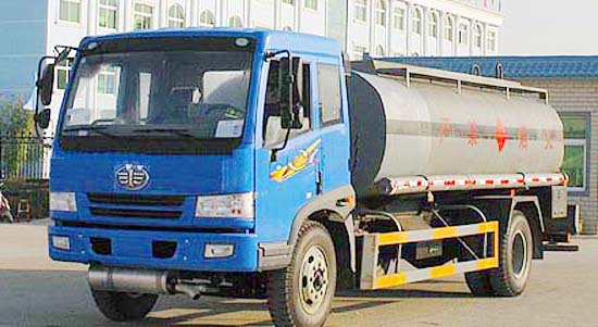 解放單橋化工液體運(yùn)輸車(chē) 