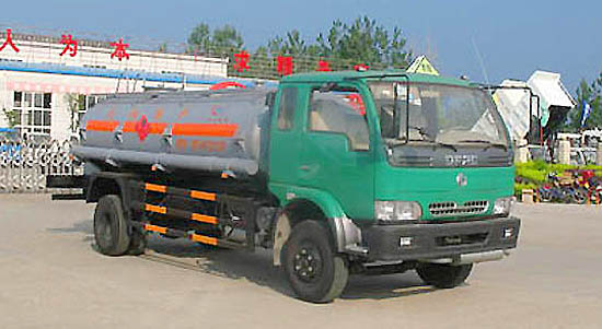 東風(fēng)康霸雙排化工液體運(yùn)輸車(chē) 