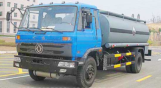 東風(fēng)化工液體運(yùn)輸車(chē) 