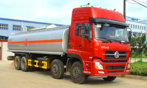 東風(fēng)天龍前四后八化工液體運(yùn)輸車(chē) 
