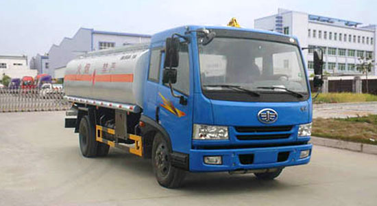 解放單橋化工液體運(yùn)輸車(chē) 