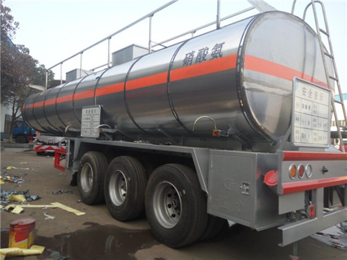 26.6立方銷(xiāo)酸銨半掛車(chē) 