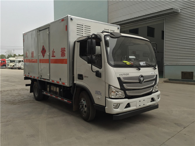 福田歐馬可氣瓶運(yùn)輸車(chē) 