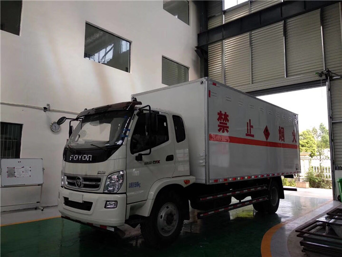 福田奧鈴氣瓶運(yùn)輸車(chē) 