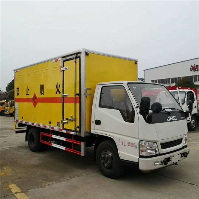 江鈴順達(dá)爆破器材運輸車 